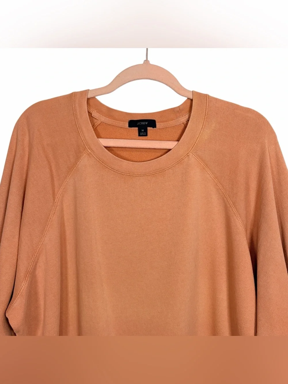 J.CREW Women’s Magic Rinse(TM) Lightweight Crewneck Sweatshirt Warm Taupe, MED - Picture 3 of 10